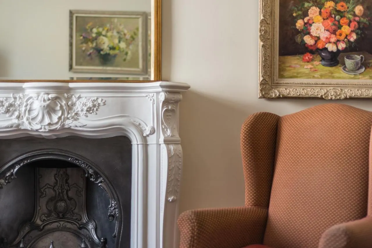 Victorian Elegance With Stunning Castle View 0*, Edinburgh United Kingdom