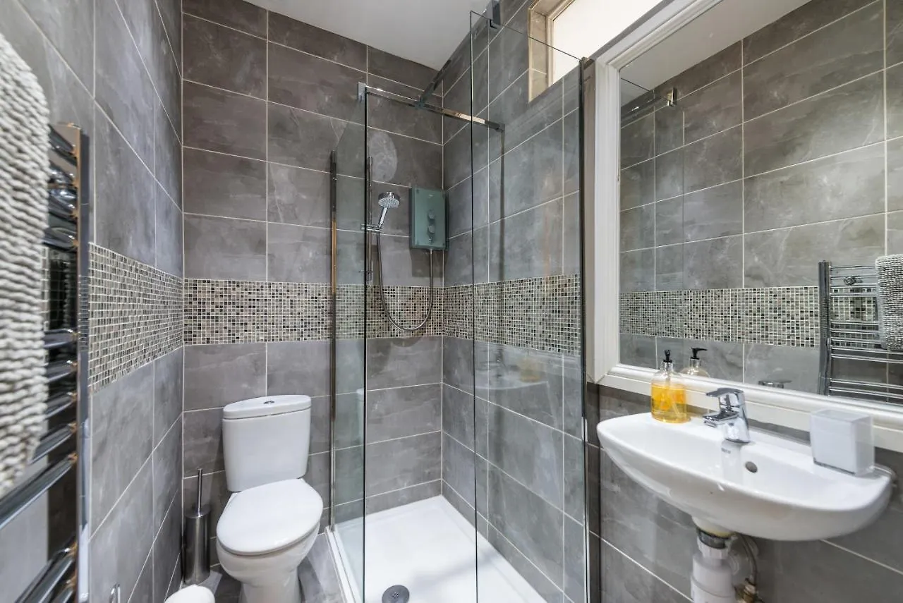 Victorian Elegance With Stunning Castle View 0*, Edinburgh United Kingdom